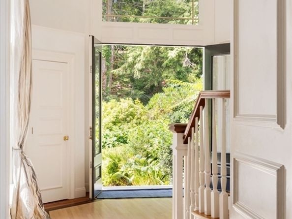 100 Westcliff Rd, Weston MA 02493