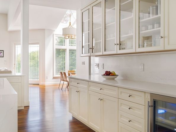 100 Westcliff Rd, Weston MA 02493