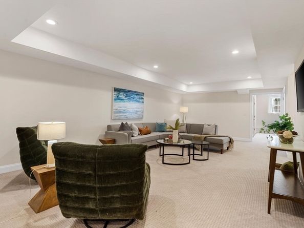 1 Tricorne Rd, Lexington MA 02421