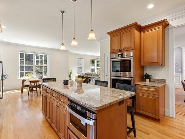 1 Tricorne Rd, Lexington MA 02421