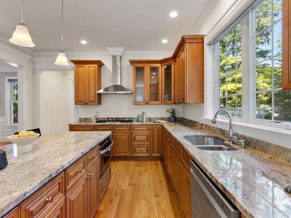 1 Tricorne Rd, Lexington MA 02421