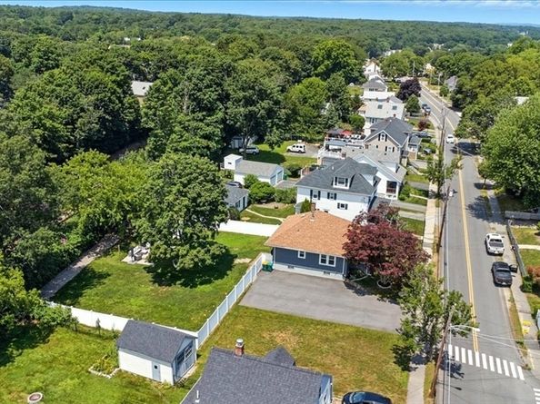 86 Hill St, Norwood MA 02062