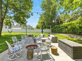 86 Hill St, Norwood MA 02062