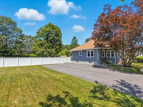 86 Hill St, Norwood MA 02062