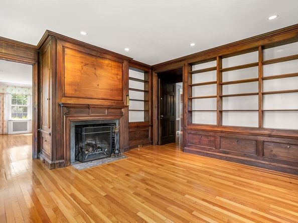 50 Marine Rd, Milton MA 02186