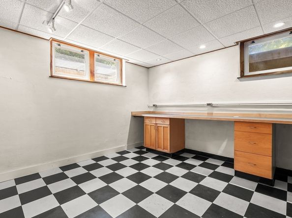 50 Marine Rd, Milton MA 02186
