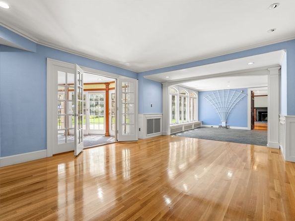 50 Marine Rd, Milton MA 02186