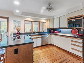26 Fowler St, Upton MA 01568