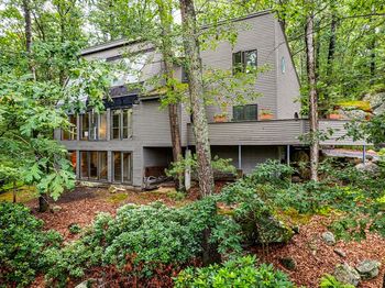 26 Fowler St