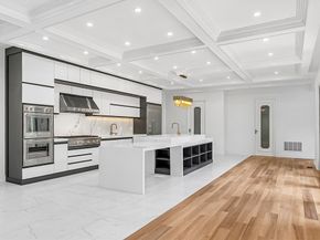 20 Amberwood Dr, Winchester MA 01890