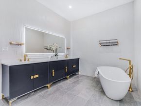 20 Amberwood Dr, Winchester MA 01890