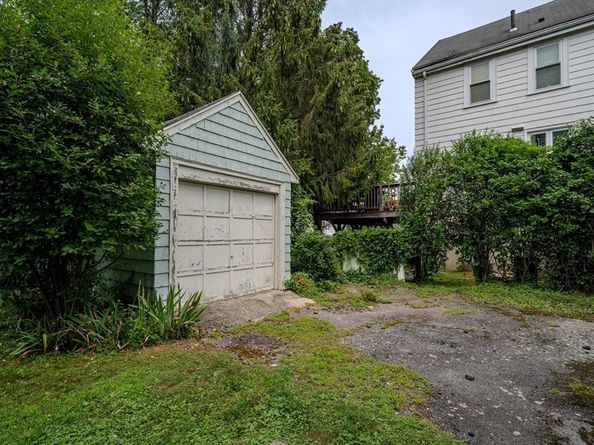99 Oakdale Road, Newton MA 02461