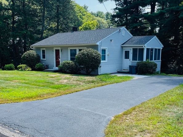 3 Woodlawn Street, Northborough MA 01532
