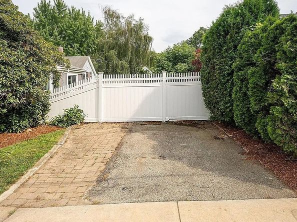 32 Water St, Marlborough MA 01752
