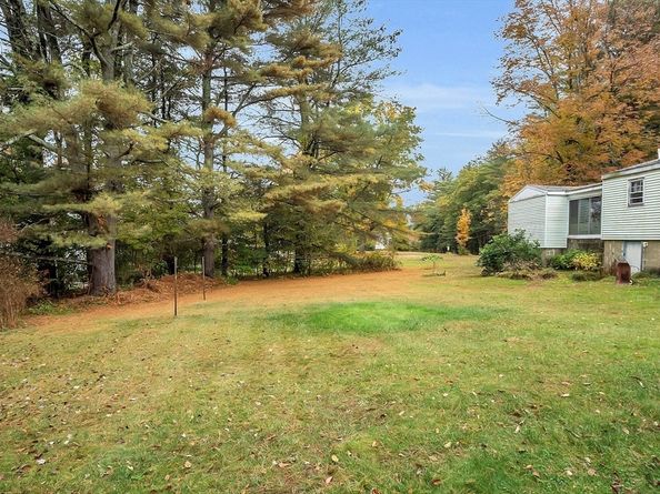 38 S Spencer Rd, Spencer MA 01562