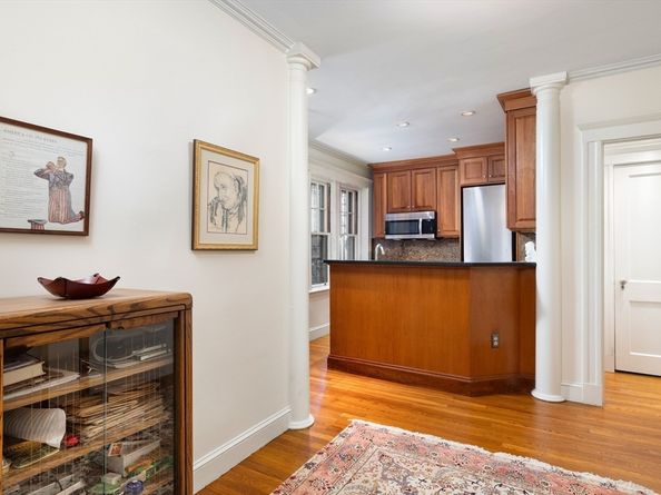 250 Commonwealth Ave 1, Boston MA 02116