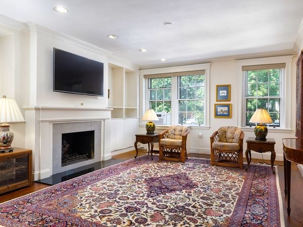 250 Commonwealth Ave 1, Boston MA 02116