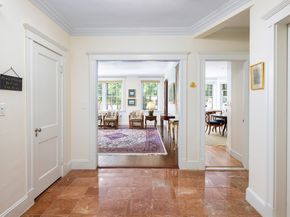 250 Commonwealth Ave 1, Boston MA 02116