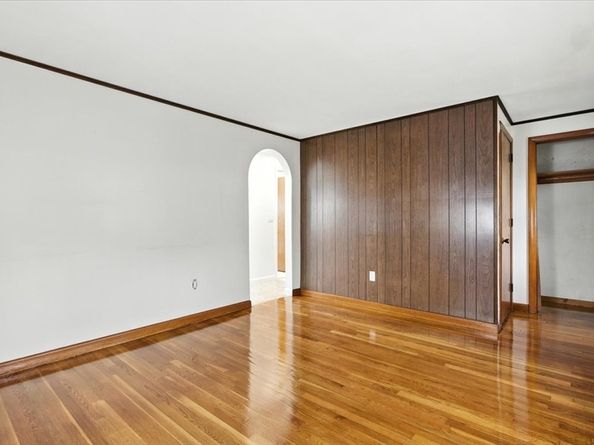 9 Scotia St, Salem MA 01970