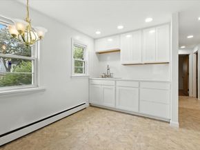 9 Scotia St, Salem MA 01970