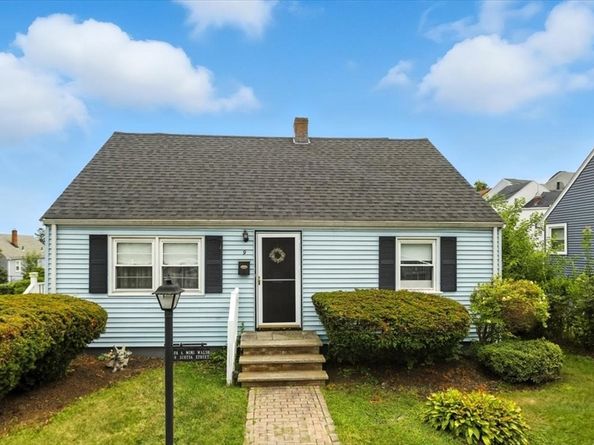 9 Scotia St, Salem MA 01970