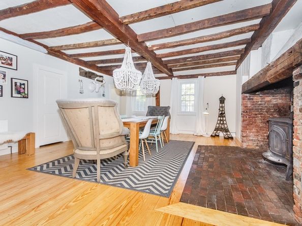 89 Choate St, Essex MA 01929