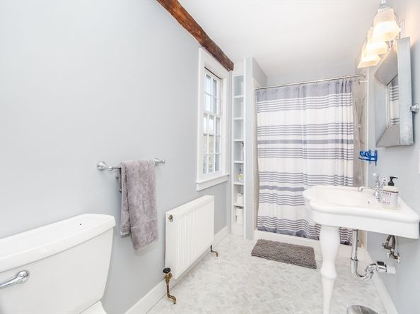 89 Choate St, Essex MA 01929