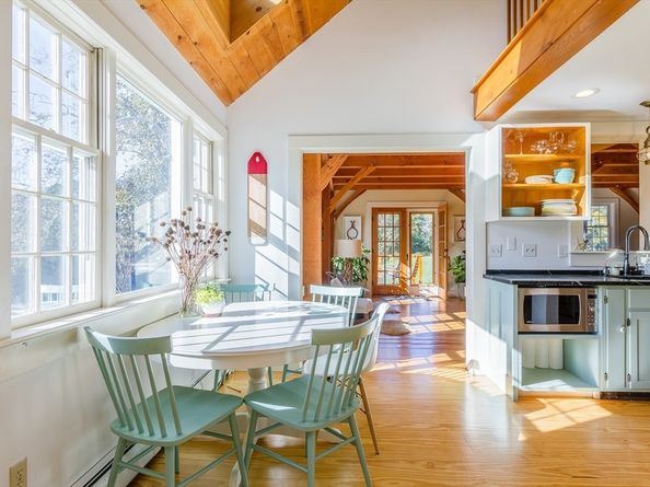 89 Choate St, Essex MA 01929