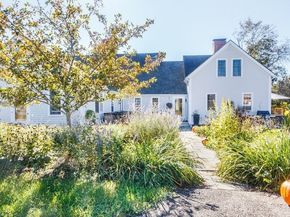 89 Choate St, Essex MA 01929
