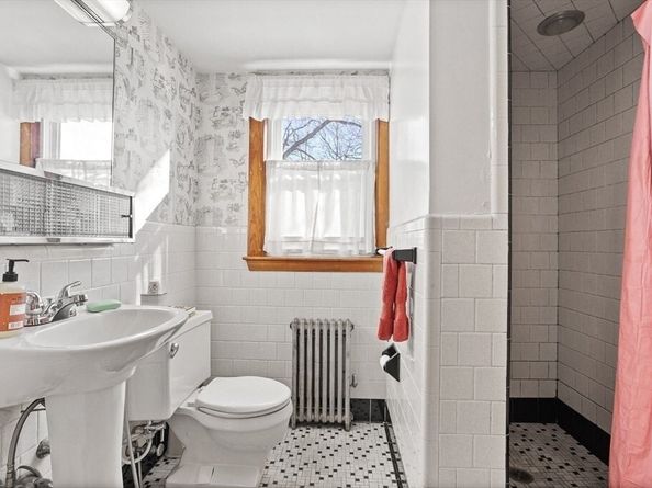11 Raymond Rd, Stoneham MA 02180