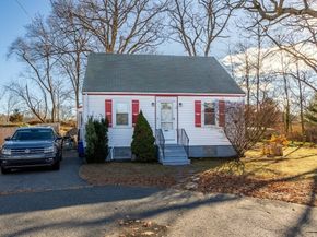 11 Raymond Rd, Stoneham MA 02180