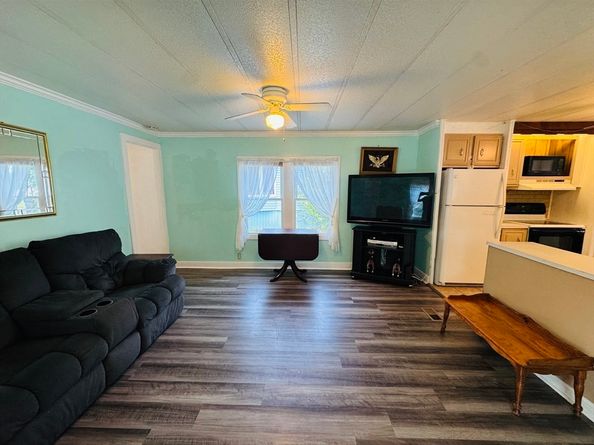 91 Tavitian Blvd, Marlborough MA 01752