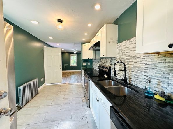 19 Assabet Ln, Worcester MA 01602