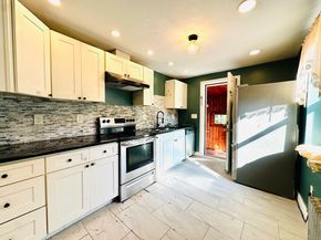 19 Assabet Ln, Worcester MA 01602