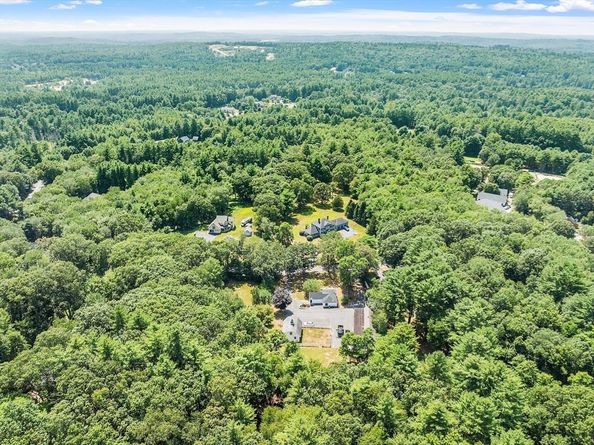 130 South St, Upton MA 01568