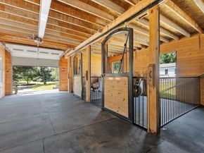 130 South St, Upton MA 01568