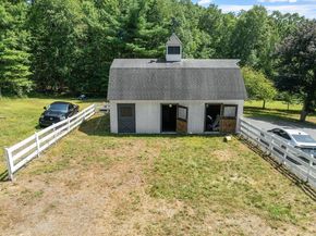 130 South St, Upton MA 01568