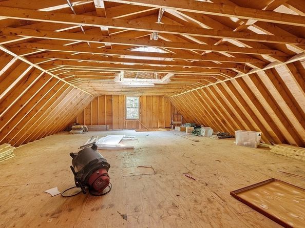 130 South St, Upton MA 01568