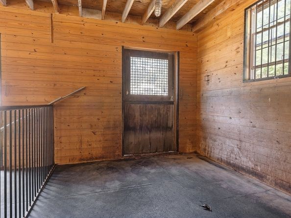 130 South St, Upton MA 01568