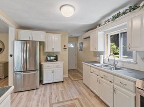 130 South St, Upton MA 01568