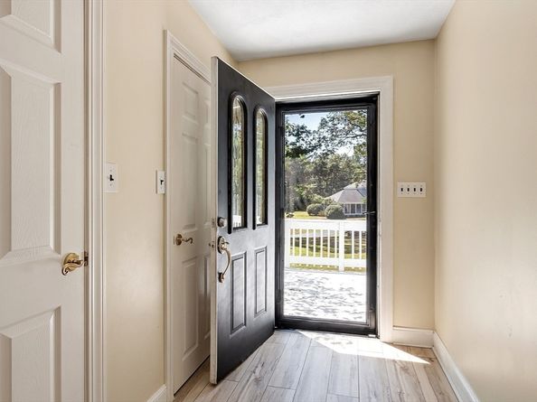 130 South St, Upton MA 01568