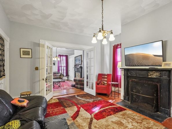 101 Mount Pleasant Ave, Boston MA 02119