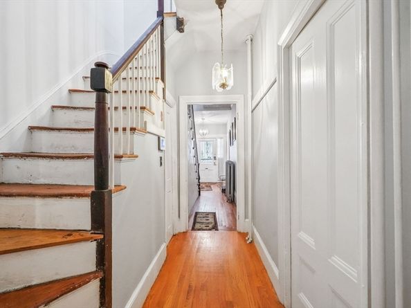 101 Mount Pleasant Ave, Boston MA 02119