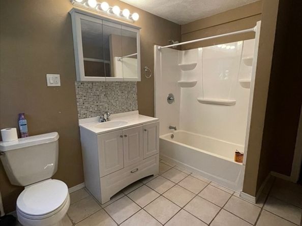 7 Albert St, Billerica MA 01821