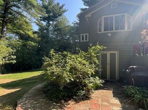 7 Albert St, Billerica MA 01821