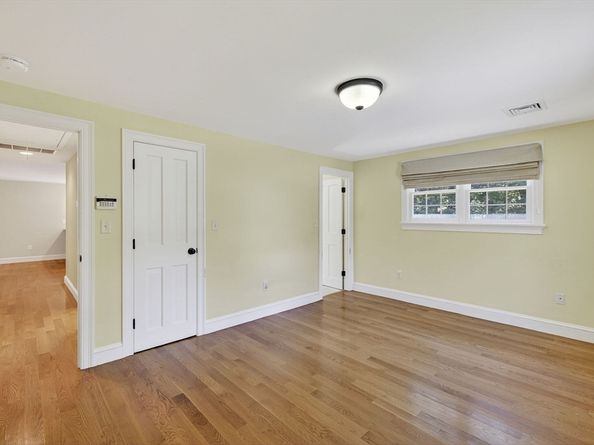7 Yorkshire Drive, Lynnfield MA 01940
