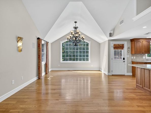 7 Yorkshire Drive, Lynnfield MA 01940