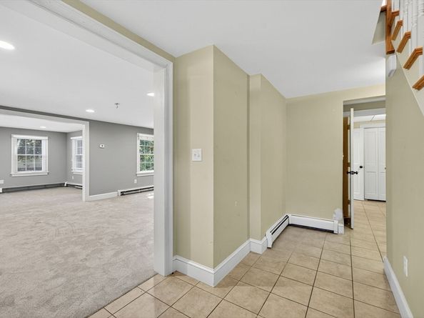 7 Yorkshire Drive, Lynnfield MA 01940