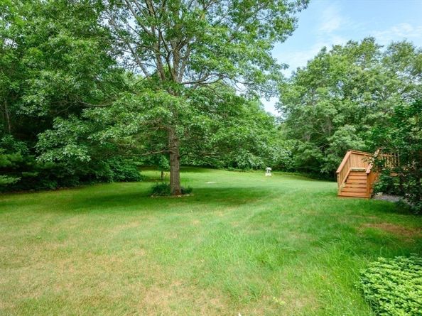 91 Brookside Dr, Middleboro MA 02346