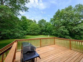 91 Brookside Dr, Middleboro MA 02346